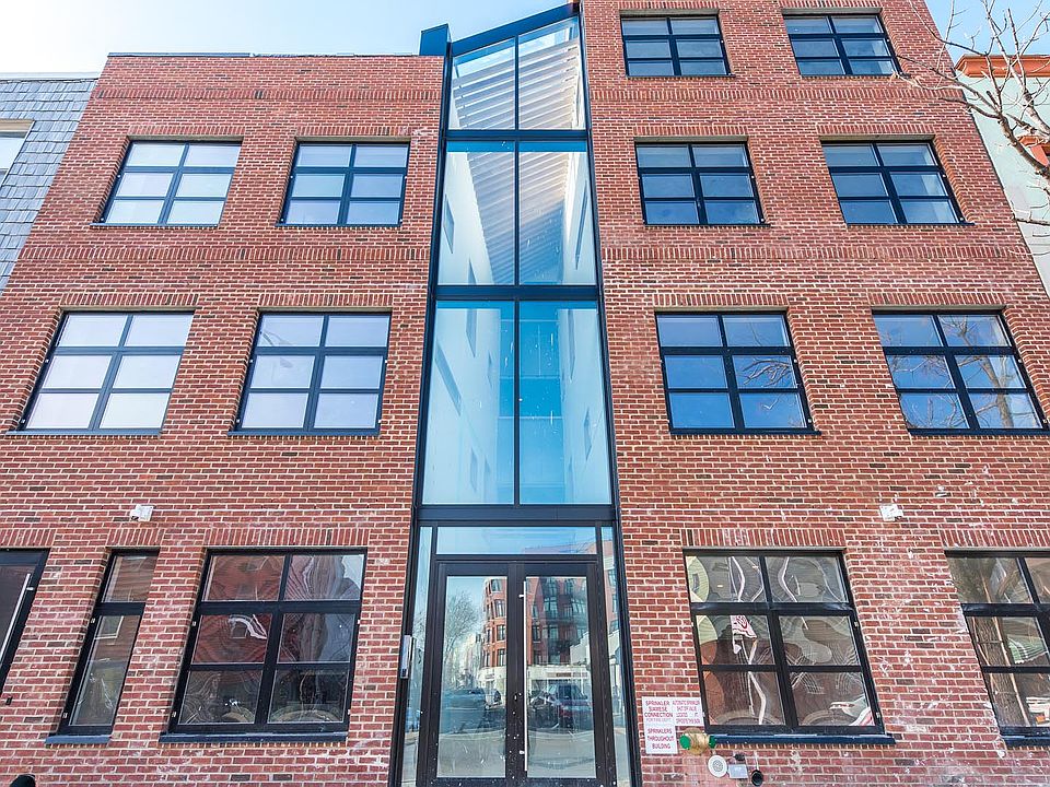 1st image of 555 Graham Ave APT 4A