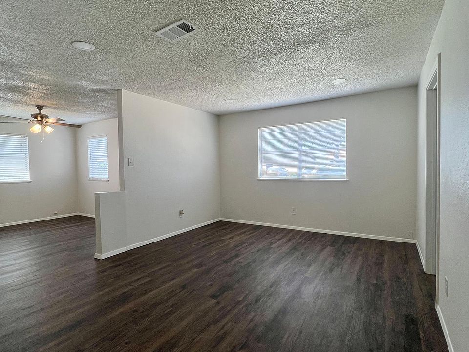 2nd image of 5641 Conroy St