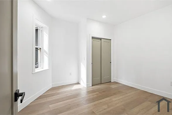 5814 Chestnut St — Photo 4