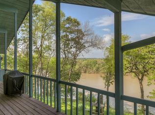 26 Walker Trl, Huntsville, TX 77320