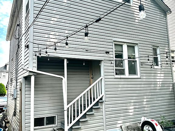 3rd image of 118 N 22nd Ave