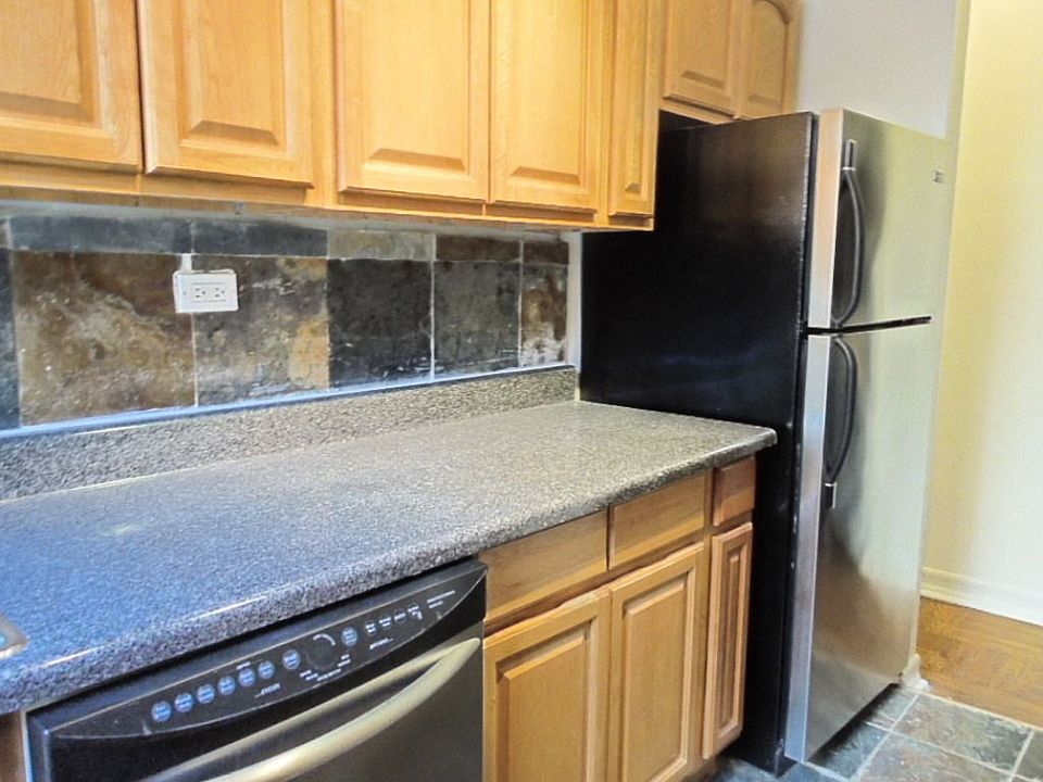 1st image of 446 Saint Johns Pl #7D