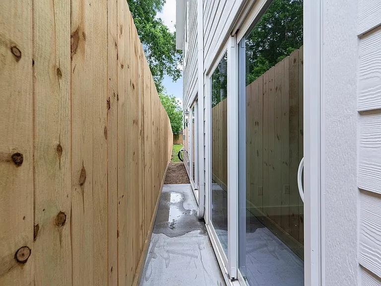 829 Paul Quinn St #A — Photo 22