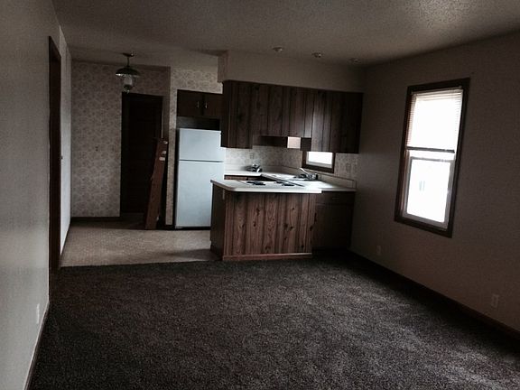 5th image of 623 E Votaw St