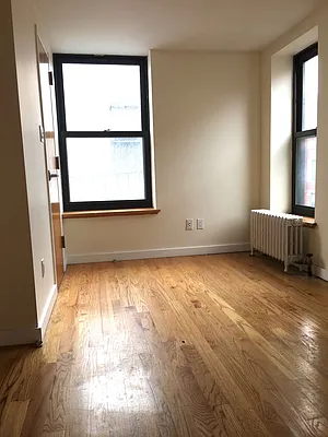 Rented by Meraki Realty LLC | media 2