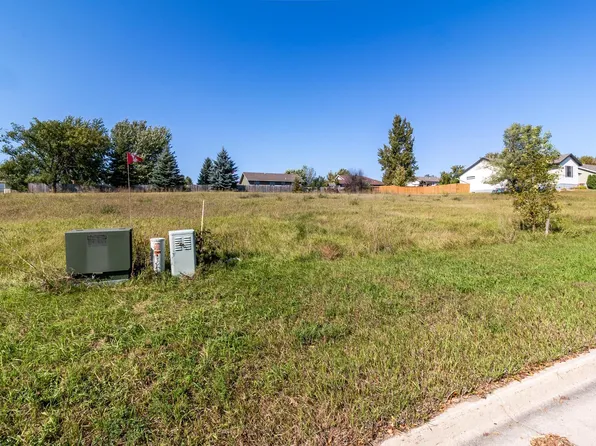 1702 Jasmine Dr, Alexandria, MN 56308