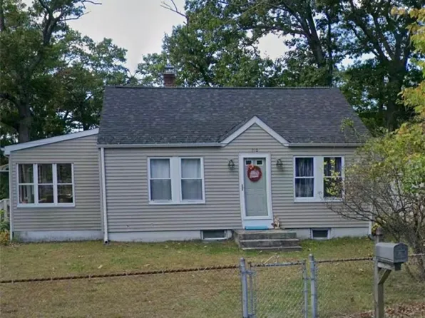 310 Mendon Rd, Attleboro, MA 02703