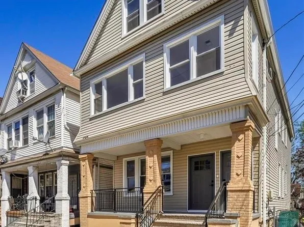 129 W 56th St, Bayonne, NJ 07002