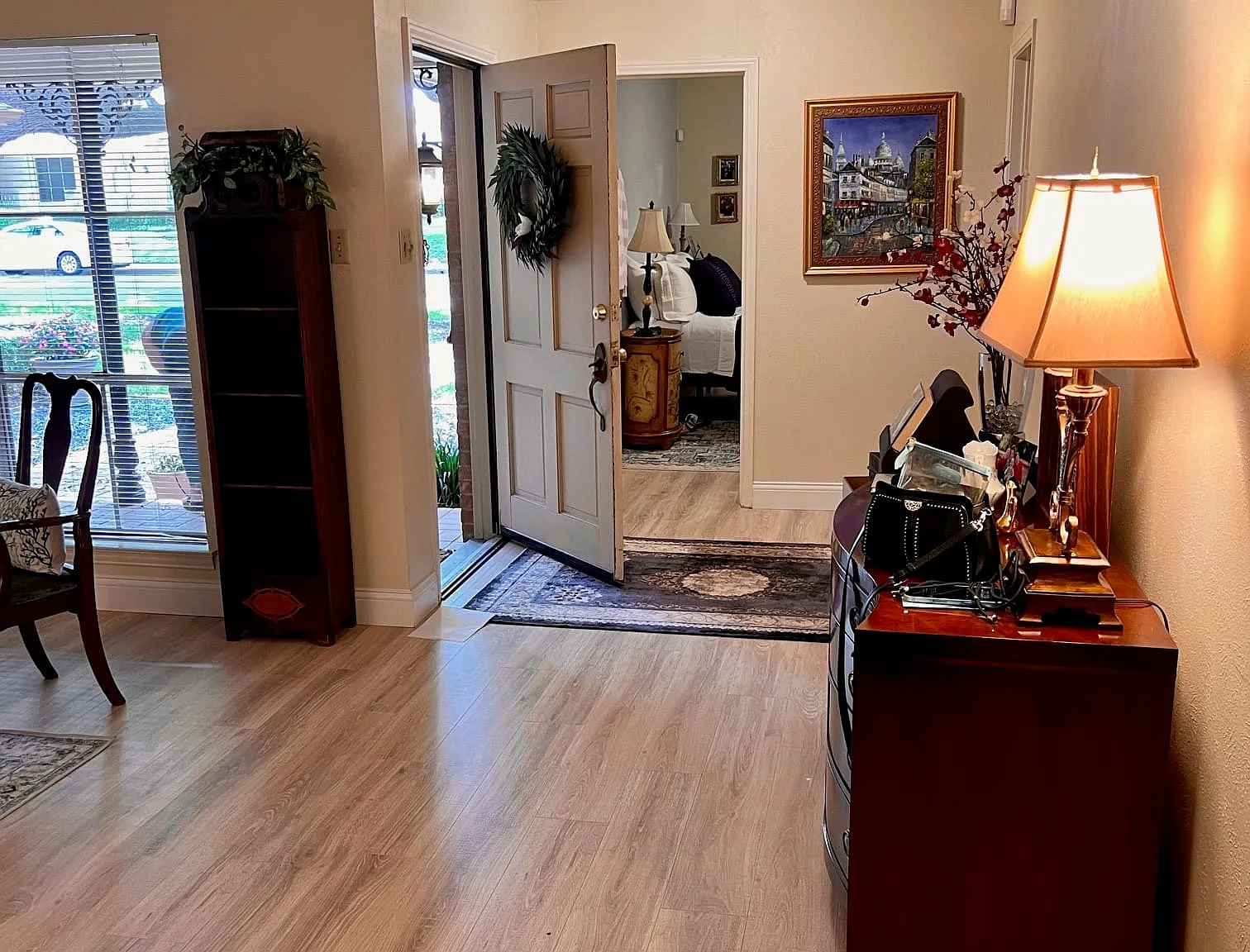 3 bed, 2.0 bath, 1688 sqft, $3,200 — Photo 4