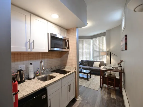 302 S 12th St, Philadelphia, PA