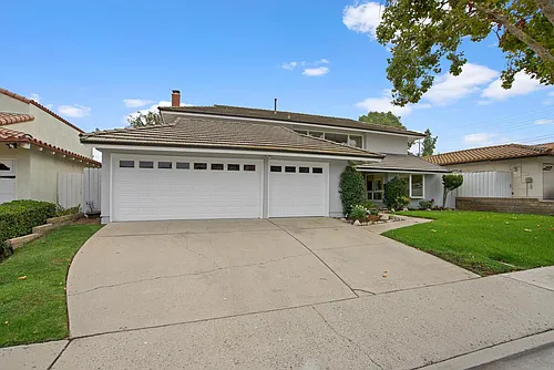 1672 Wellington Pl Photo 1