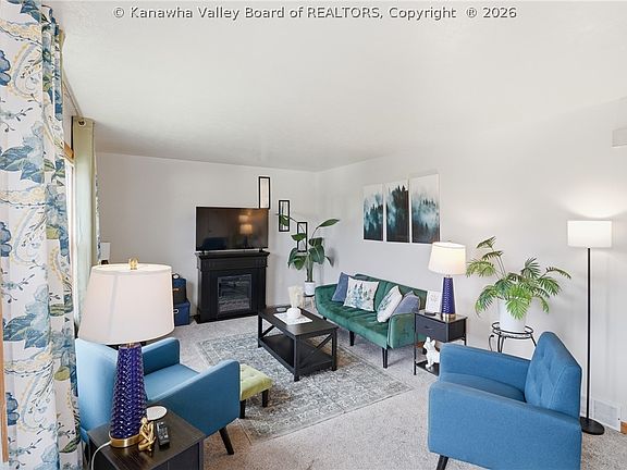 4th image of 729 Daverton Rd