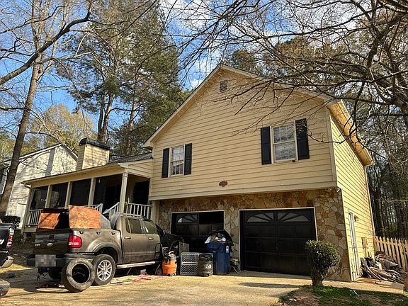 2nd image of 2705 Horseshoe Creek Dr S