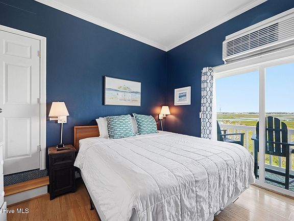 5th image of 602 W Fort Macon Road 246 Palm Suites