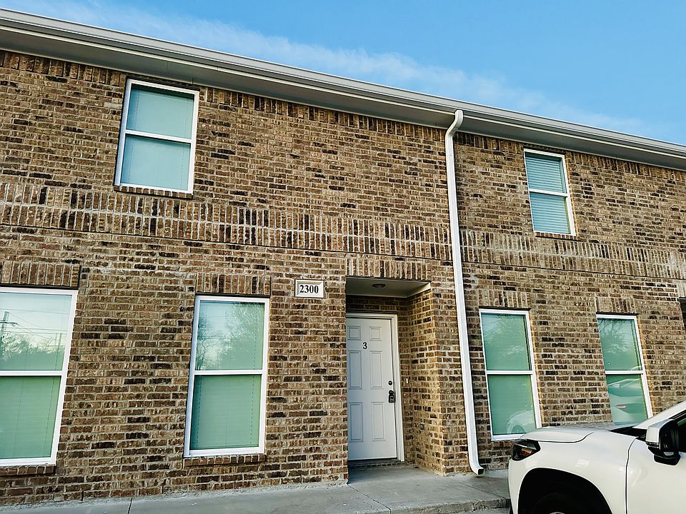 1st image of 2300 Timberlane Dr #1