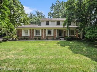 4343 Quarton Rd, Bloomfield Hills, MI 48302