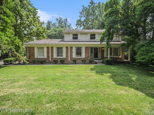 4343 Quarton Rd, Bloomfield Hills, MI 48302