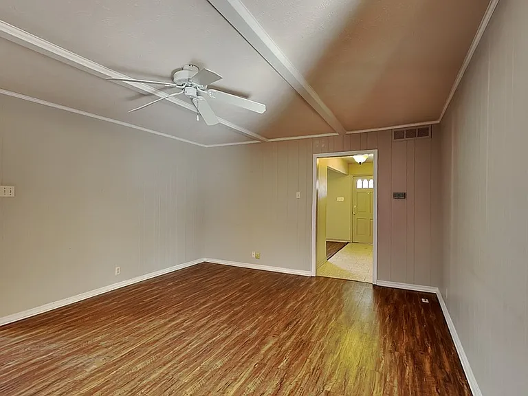 13630 Willow Bend Rd — Photo 2