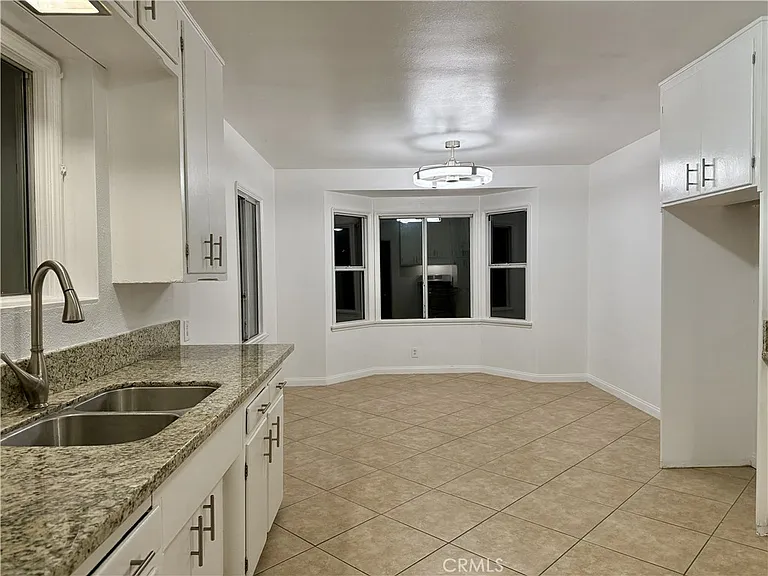15531 Eucalyptus Ave — Photo 3