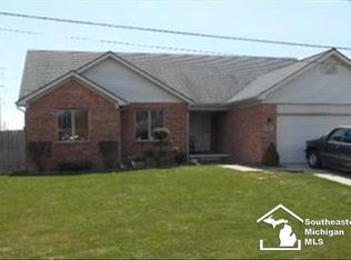 5027 Redwood St, Monroe, MI 48161
