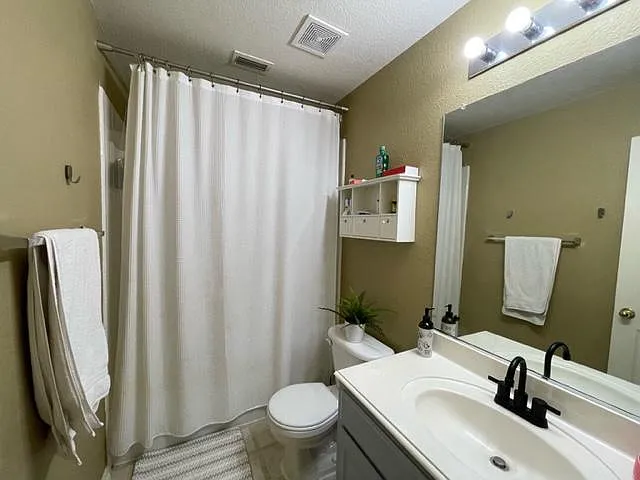 Upstairs Bathroom