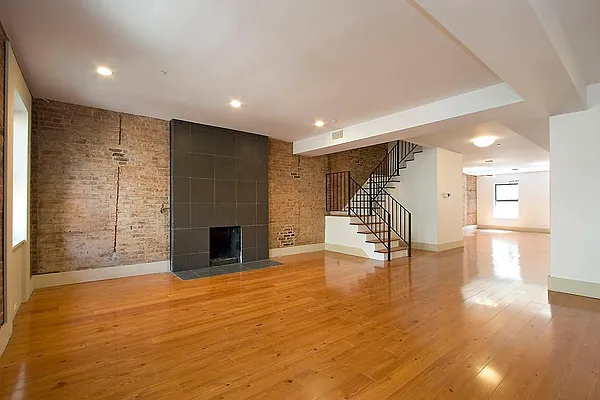 Rented by Corcoran | media 16