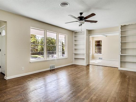 3rd image of 3350 Creston Ave