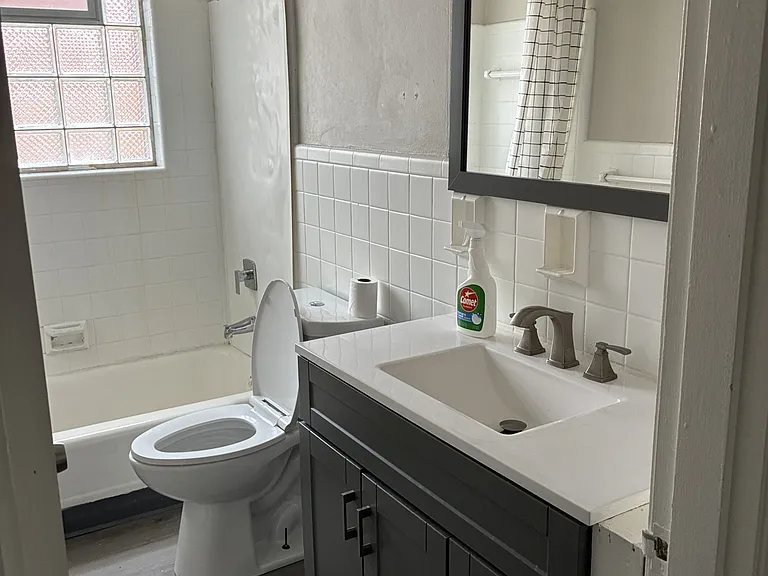 1921 W North Bend Rd #2 — Photo 8