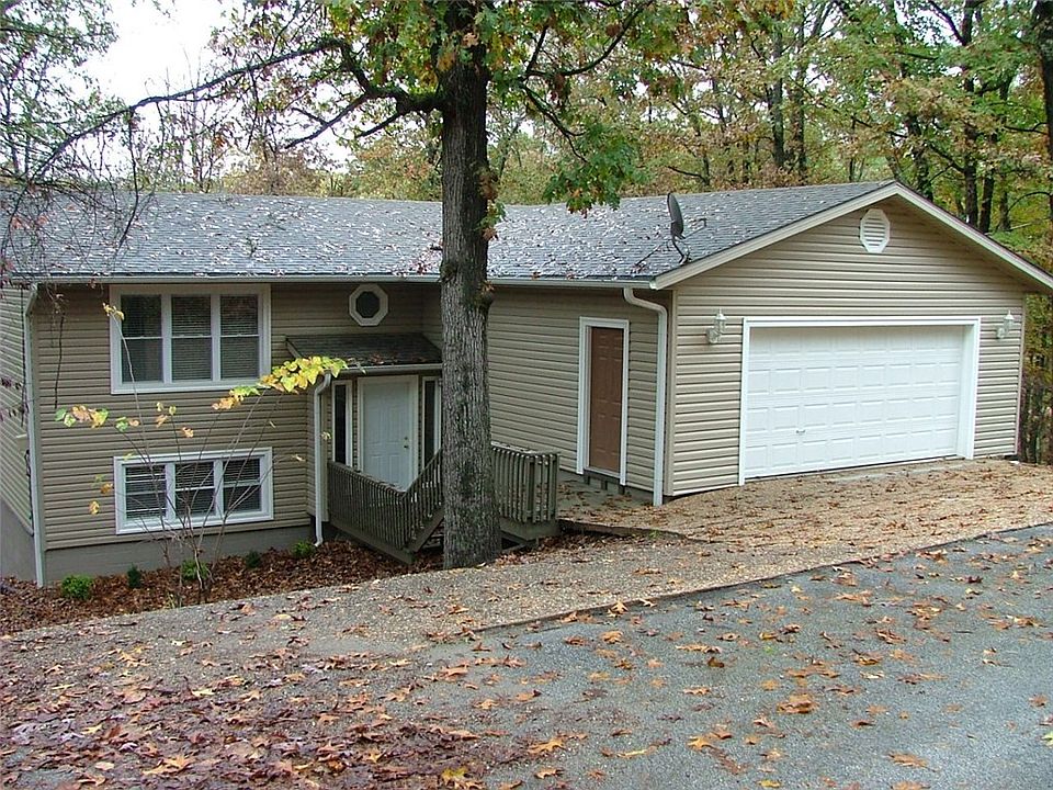 1st image of 12 Leafield Ln
