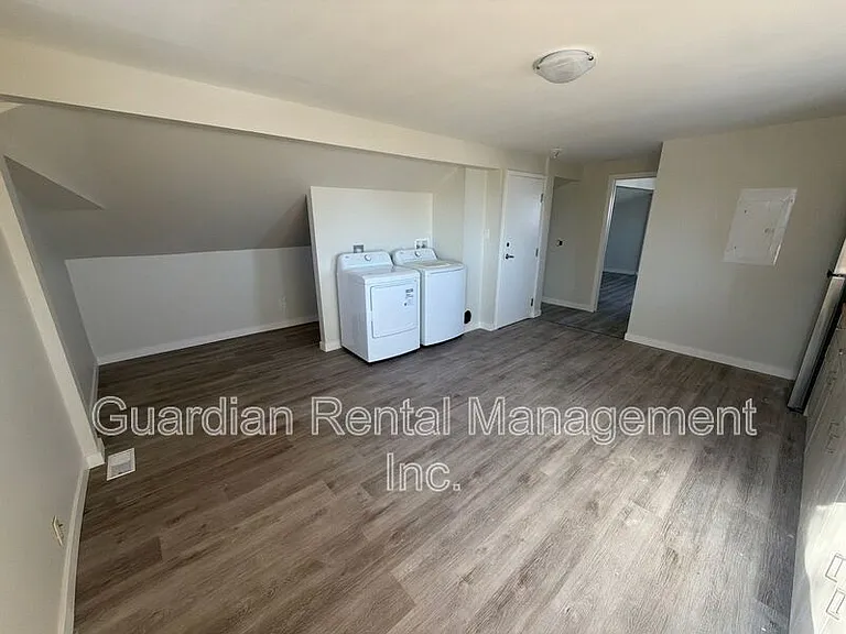 1 Nugent St #B — Photo 5