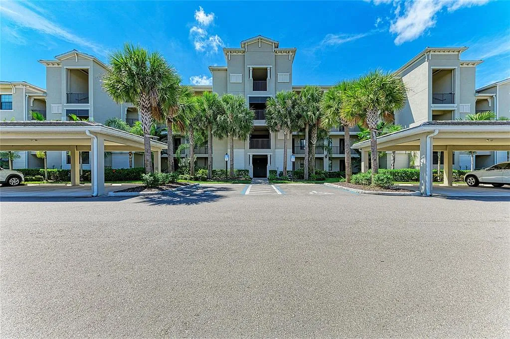 2 bed, 2.0 bath, 1142 sqft, $2,500 — Photo 1
