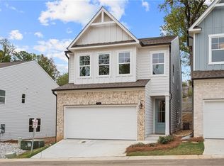 698 Smokey Quartz Way, Kennesaw, GA