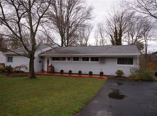 7 Kendall Rd, Kendall Park, NJ 08824