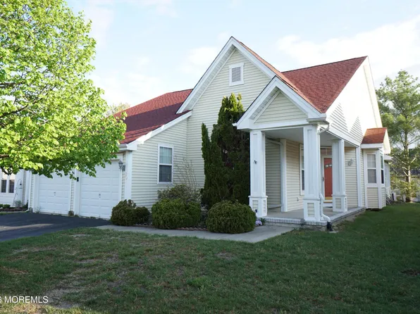 20 Turtle Creek Run #20, Barnegat, NJ 08005