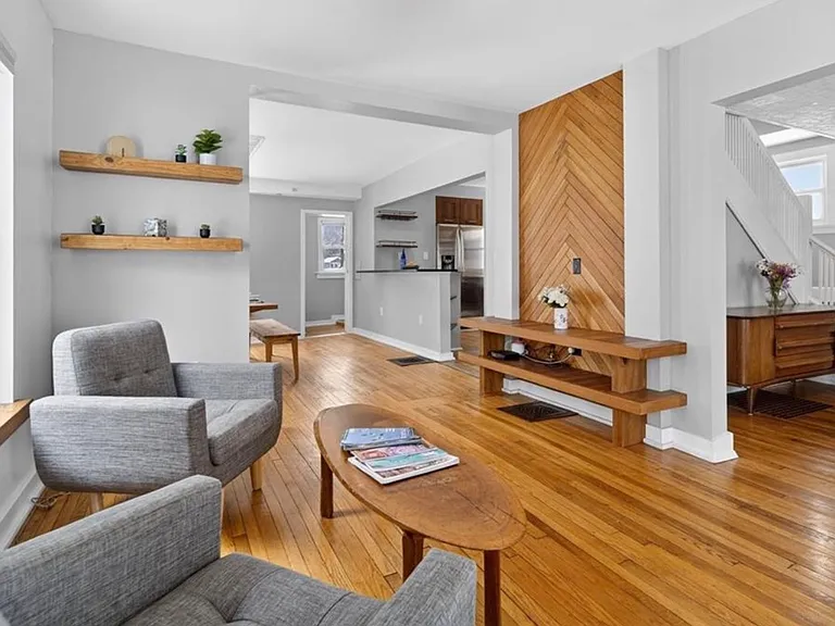 213 Wood St — Photo 10
