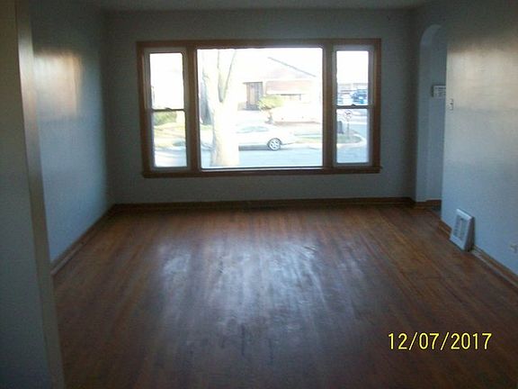 3rd image of 14326 S Eggleston Ave