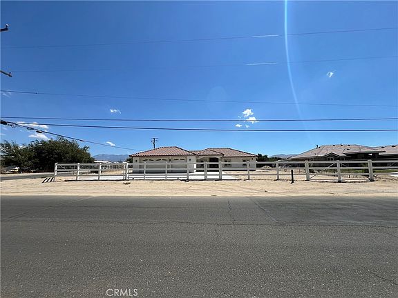 3rd image of 10658 E Avenue R10