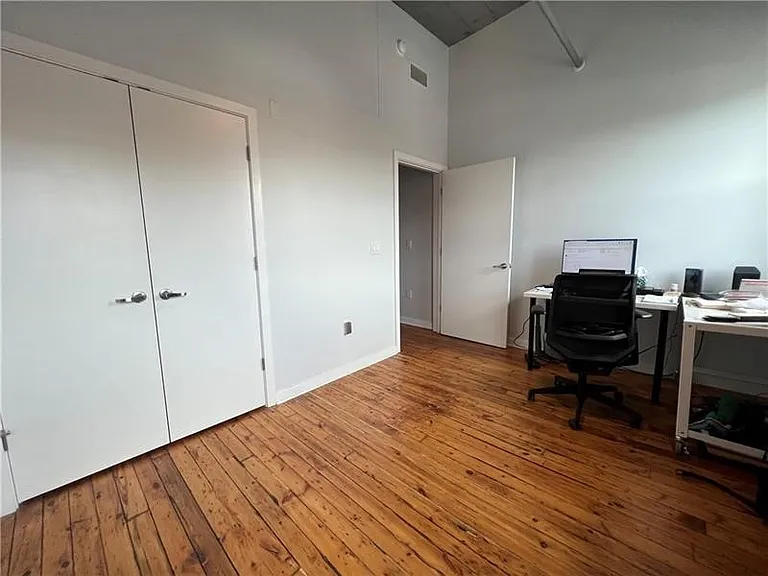 212 45th St #3-C — Photo 11