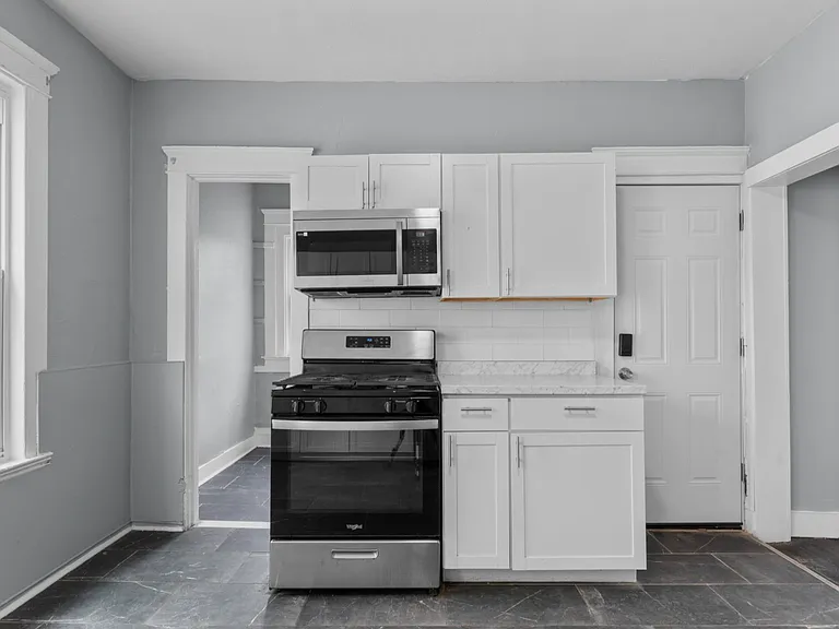 78 Shelton Ave #2 — Photo 1