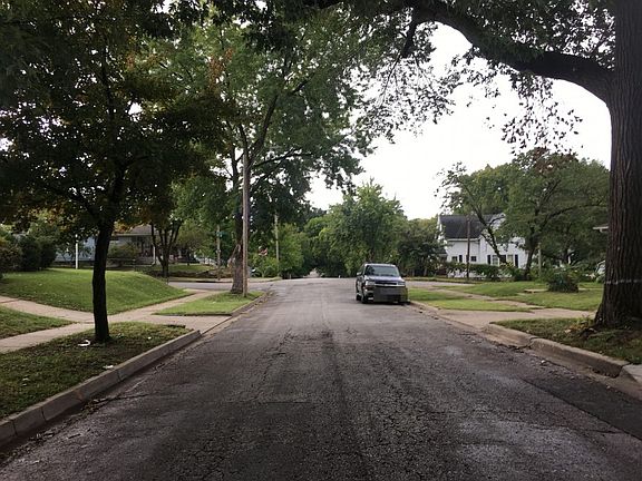 4th image of 343 Elmwood Ave