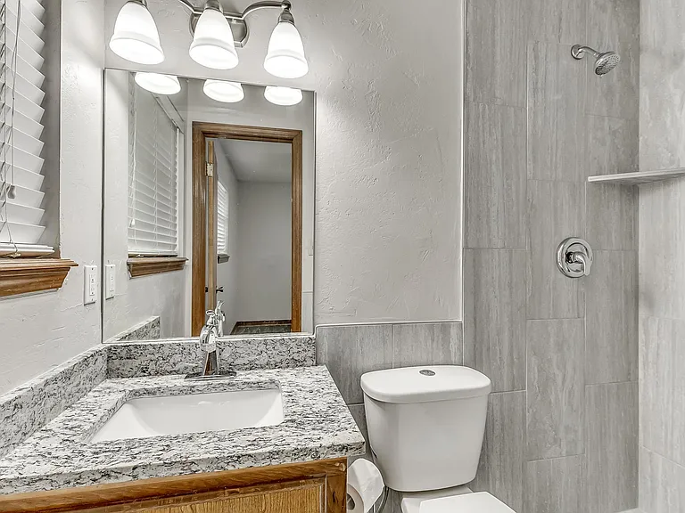 1518 E Boyd St — Photo 21
