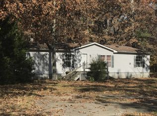 6521 Apple Ridge Rd, Iuka, IL 62849