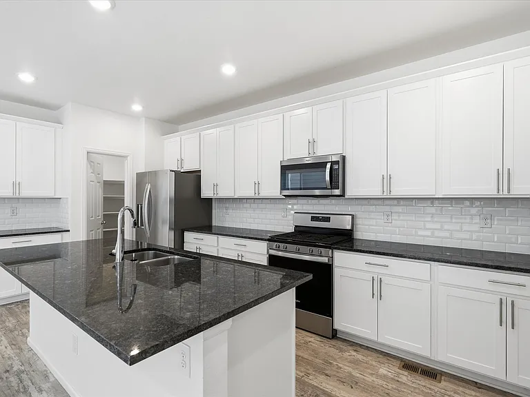 11393 Iron Ore Ct — Photo 6
