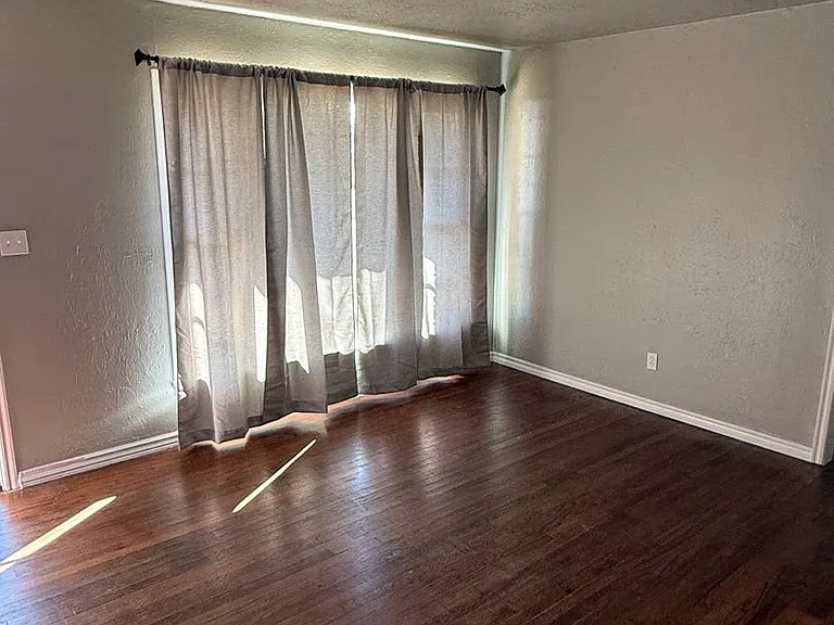5609 S Rockwood Ave — Photo 15