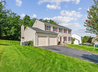 16069 Olmstead Ln, Woodbridge, VA 22191