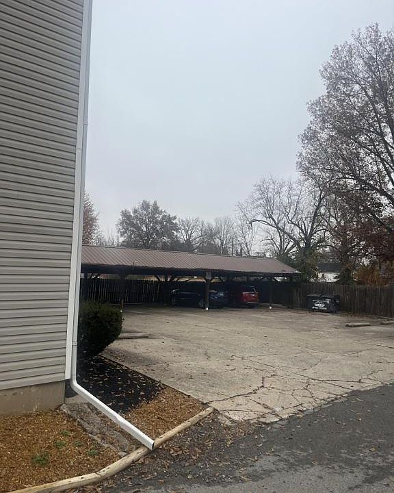 2nd image of 105 N Lear St APT 1