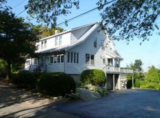 25 Cliff Rd, Gloucester, MA 01930
