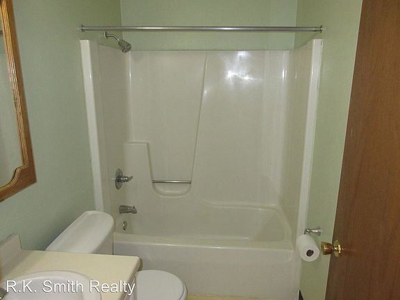 4th image of 1108 Alpine Dr