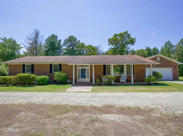 2560 Lobelia Road, Vass, NC 28394