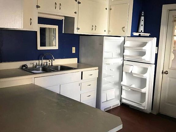 4th image of 22-24 Rose Ave